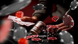 80mmk Platform မြန်မာ Online Casino ကစားသမားများ ကစားနေသောမြင်ကွင်း